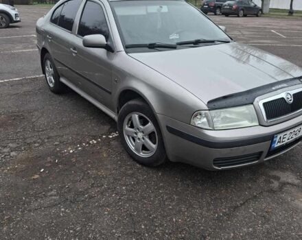 Бежевый Шкода Октавия, объемом двигателя 1.6 л и пробегом 250 тыс. км за 3500 $, фото 1 на Automoto.ua