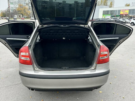 Бежевый Шкода Октавия, объемом двигателя 1.6 л и пробегом 226 тыс. км за 5999 $, фото 1 на Automoto.ua