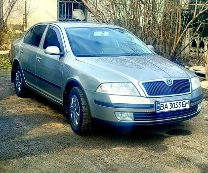 Бежевый Шкода Октавия, объемом двигателя 2 л и пробегом 400 тыс. км за 6000 $, фото 1 на Automoto.ua