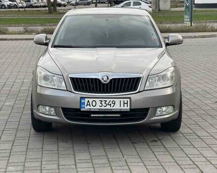 Бежевый Шкода Октавия, объемом двигателя 1.8 л и пробегом 173 тыс. км за 7000 $, фото 1 на Automoto.ua