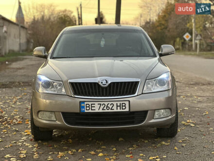 Бежевый Шкода Октавия, объемом двигателя 1.9 л и пробегом 229 тыс. км за 8000 $, фото 1 на Automoto.ua