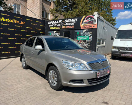 Бежевий Шкода Октавія, об'ємом двигуна 1.6 л та пробігом 231 тис. км за 7400 $, фото 1 на Automoto.ua