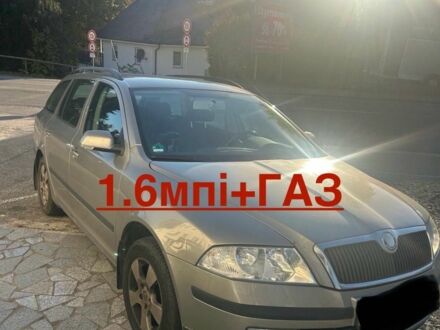 Бежевий Шкода Октавія, об'ємом двигуна 1.6 л та пробігом 200 тис. км за 5799 $, фото 1 на Automoto.ua