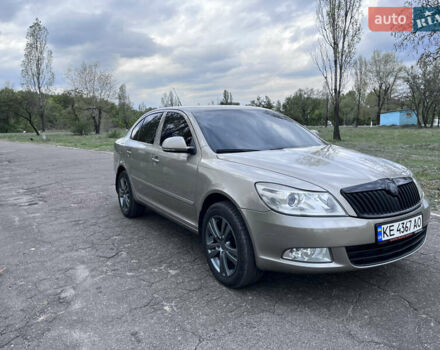 Бежевий Шкода Октавія, об'ємом двигуна 1.8 л та пробігом 290 тис. км за 7800 $, фото 1 на Automoto.ua