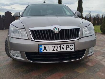 Шкода Октавия 2010 в Дрогобыче на Automoto.ua Бежевый Шкода Октавия, объемом двигателя 1.9 л и пробегом 319 тыс. км за 7800 $, фото 1 на Automoto.ua