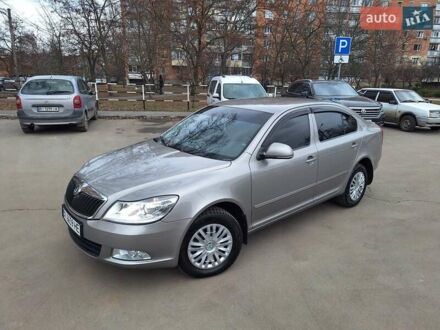 Шкода Октавія 2010 у Полтаві на Automoto.ua Бежевий Шкода Октавія, об'ємом двигуна 1.8 л та пробігом 106 тис. км за 8450 $, фото 1 на Automoto.ua