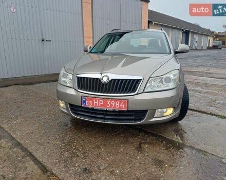 Шкода Октавия 2010 в Полтаве на Automoto.ua Бежевый Шкода Октавия, объемом двигателя 0 л и пробегом 197 тыс. км за 8000 $, фото 1 на Automoto.ua