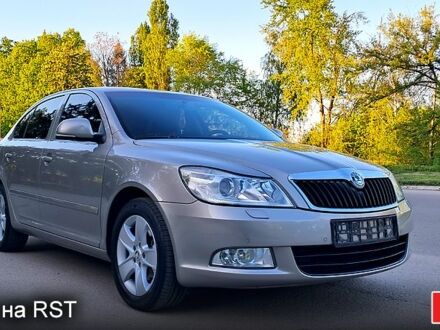 Шкода Октавия 2010 в Желтых Водах на Automoto.ua Бежевый Шкода Октавия, объемом двигателя 2 л и пробегом 163 тыс. км за 7900 $, фото 1 на Automoto.ua