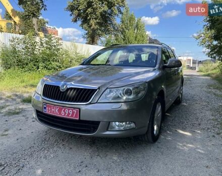 Бежевий Шкода Октавія, об'ємом двигуна 1.6 л та пробігом 178 тис. км за 7799 $, фото 1 на Automoto.ua