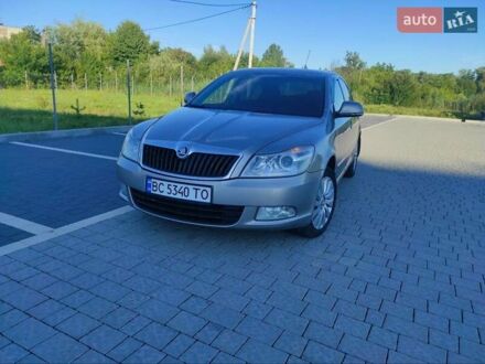 Шкода Октавия 2010 в Пустомытах на Automoto.ua Бежевый Шкода Октавия, объемом двигателя 1.6 л и пробегом 274 тыс. км за 5700 $, фото 1 на Automoto.ua