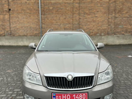 Бежевий Шкода Октавія, об'ємом двигуна 1.8 л та пробігом 280 тис. км за 8000 $, фото 1 на Automoto.ua