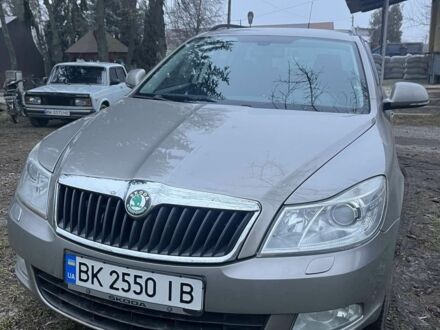 Бежевый Шкода Октавия, объемом двигателя 0 л и пробегом 280 тыс. км за 7500 $, фото 1 на Automoto.ua