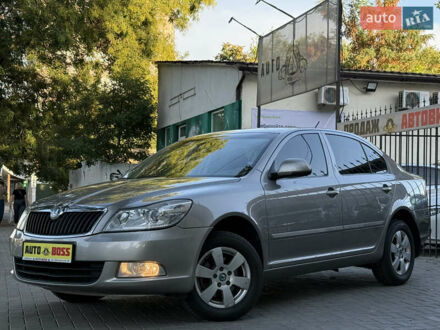 Бежевий Шкода Октавія, об'ємом двигуна 1.8 л та пробігом 137 тис. км за 8499 $, фото 1 на Automoto.ua