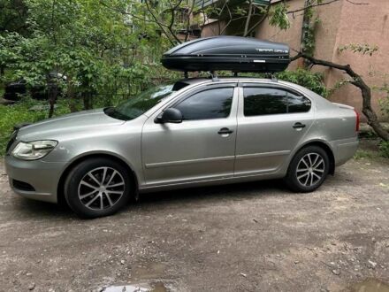 Шкода Октавия 2011 в Киеве на Automoto.ua Бежевый Шкода Октавия, объемом двигателя 1.6 л и пробегом 244 тыс. км за 7700 $, фото 1 на Automoto.ua