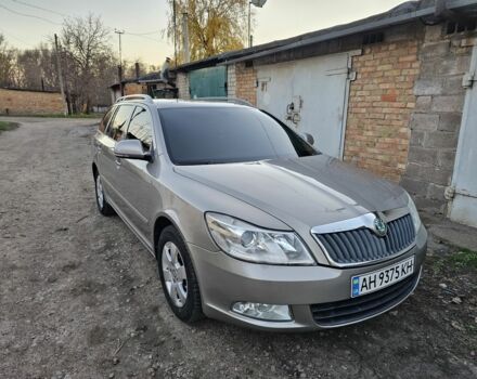 Бежевий Шкода Октавія, об'ємом двигуна 1.2 л та пробігом 272 тис. км за 6500 $, фото 1 на Automoto.ua