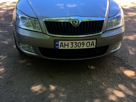 Шкода Октавия 2011 в Звенигородка на Automoto.ua Бежевый Шкода Октавия, объемом двигателя 1.6 л и пробегом 185 тыс. км за 9000 $, фото 1 на Automoto.ua