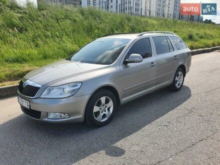 Шкода Октавия 2011 в Львове на Automoto.ua Бежевый Шкода Октавия, объемом двигателя 1.6 л и пробегом 275 тыс. км за 8550 $, фото 1 на Automoto.ua