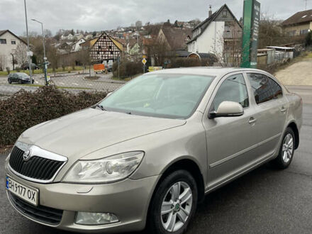 Бежевый Шкода Октавия, объемом двигателя 1.97 л и пробегом 250 тыс. км за 9500 $, фото 1 на Automoto.ua