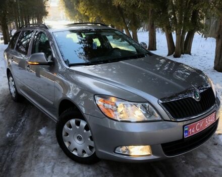 Бежевый Шкода Октавия, объемом двигателя 1.6 л и пробегом 220 тыс. км за 7199 $, фото 1 на Automoto.ua