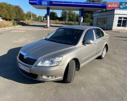 Бежевий Шкода Октавія, об'ємом двигуна 1.6 л та пробігом 253 тис. км за 7350 $, фото 1 на Automoto.ua