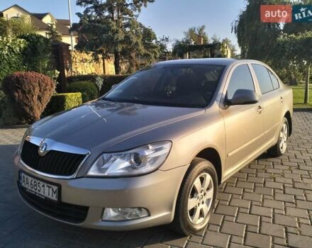Бежевий Шкода Октавія, об'ємом двигуна 1.8 л та пробігом 137 тис. км за 7798 $, фото 1 на Automoto.ua