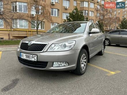 Шкода Октавия 2011 в Киеве на Automoto.ua Бежевый Шкода Октавия, объемом двигателя 1.8 л и пробегом 83 тыс. км за 10599 $, фото 1 на Automoto.ua
