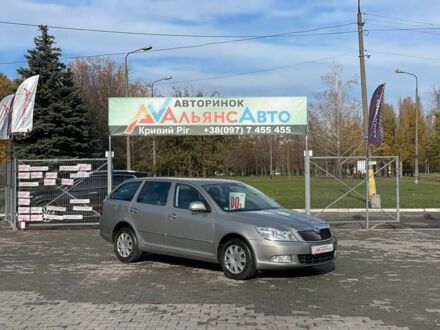 Шкода Октавия 2011 в Кривом Роге на Automoto.ua Бежевый Шкода Октавия, объемом двигателя 1.4 л и пробегом 214 тыс. км за 7400 $, фото 1 на Automoto.ua