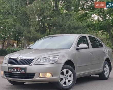 Бежевий Шкода Октавія, об'ємом двигуна 1.8 л та пробігом 137 тис. км за 7599 $, фото 1 на Automoto.ua