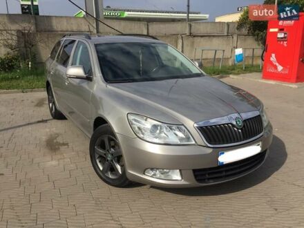 Шкода Октавия 2012 в Львове на Automoto.ua Бежевый Шкода Октавия, объемом двигателя 1.6 л и пробегом 210 тыс. км за 9500 $, фото 1 на Automoto.ua