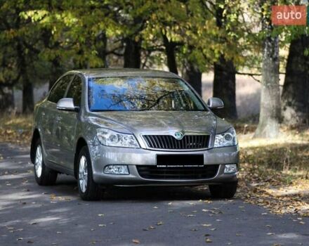 Бежевий Шкода Октавія, об'ємом двигуна 1.8 л та пробігом 217 тис. км за 8600 $, фото 1 на Automoto.ua