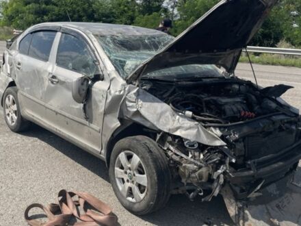 Бежевий Шкода Октавія, об'ємом двигуна 1.6 л та пробігом 140 тис. км за 1800 $, фото 1 на Automoto.ua