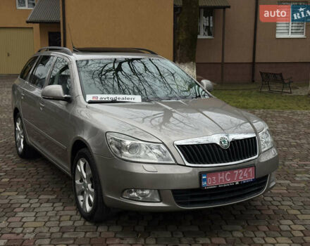 Бежевый Шкода Октавия, объемом двигателя 2 л и пробегом 278 тыс. км за 9400 $, фото 1 на Automoto.ua