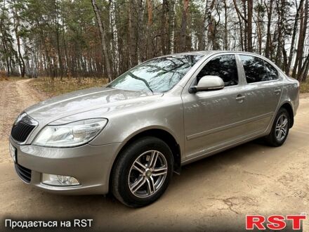 Бежевый Шкода Октавия, объемом двигателя 1.6 л и пробегом 175 тыс. км за 8300 $, фото 1 на Automoto.ua