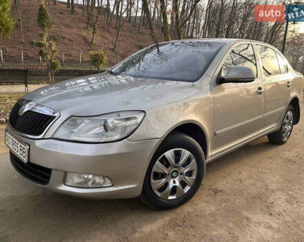 Бежевый Шкода Октавия, объемом двигателя 1.9 л и пробегом 285 тыс. км за 7200 $, фото 1 на Automoto.ua