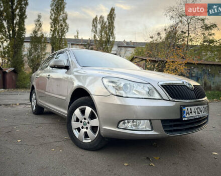 Бежевий Шкода Октавія, об'ємом двигуна 1.8 л та пробігом 205 тис. км за 8000 $, фото 1 на Automoto.ua