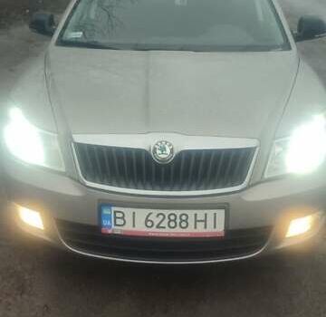 Бежевий Шкода Октавія, об'ємом двигуна 1.6 л та пробігом 196 тис. км за 8000 $, фото 1 на Automoto.ua