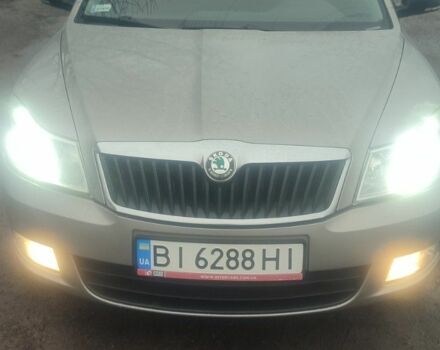 Бежевий Шкода Октавія, об'ємом двигуна 1.6 л та пробігом 196 тис. км за 8000 $, фото 1 на Automoto.ua