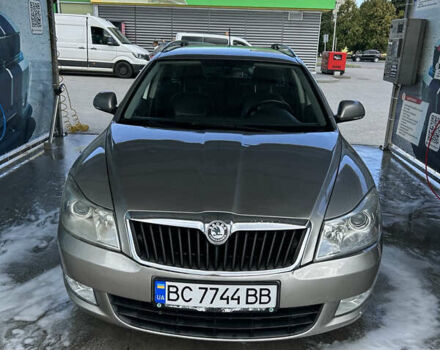 Бежевий Шкода Октавія, об'ємом двигуна 1.6 л та пробігом 300 тис. км за 8200 $, фото 1 на Automoto.ua
