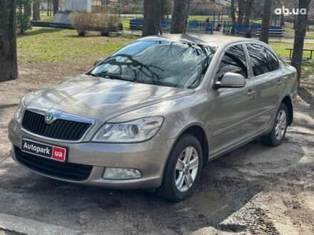 Шкода Октавия 2013 в Киеве на Automoto.ua Бежевый Шкода Октавия, объемом двигателя 1.8 л и пробегом 200 тыс. км за 8690 $, фото 1 на Automoto.ua