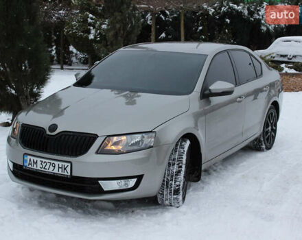 Бежевый Шкода Октавия, объемом двигателя 1.8 л и пробегом 230 тыс. км за 9919 $, фото 1 на Automoto.ua