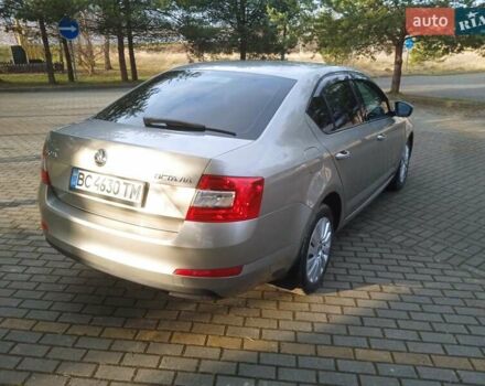 Бежевый Шкода Октавия, объемом двигателя 1.6 л и пробегом 161 тыс. км за 9400 $, фото 1 на Automoto.ua