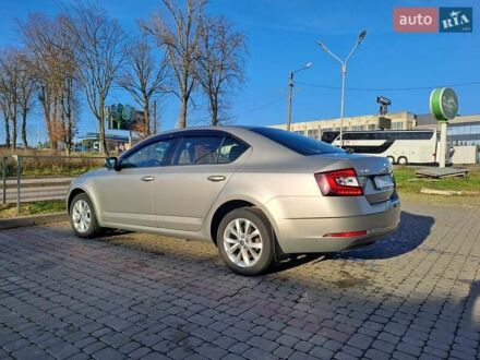 Бежевый Шкода Октавия, объемом двигателя 1.4 л и пробегом 57 тыс. км за 15500 $, фото 1 на Automoto.ua