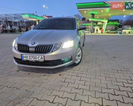 Бежевый Шкода Октавия, объемом двигателя 1.4 л и пробегом 112 тыс. км за 15500 $, фото 1 на Automoto.ua