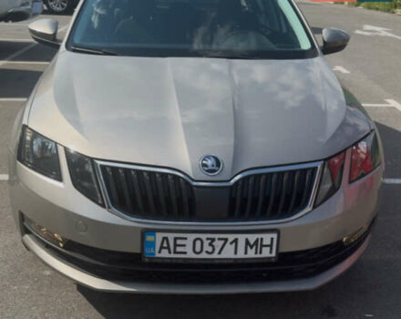 Бежевий Шкода Октавія, об'ємом двигуна 1.4 л та пробігом 230 тис. км за 15500 $, фото 1 на Automoto.ua