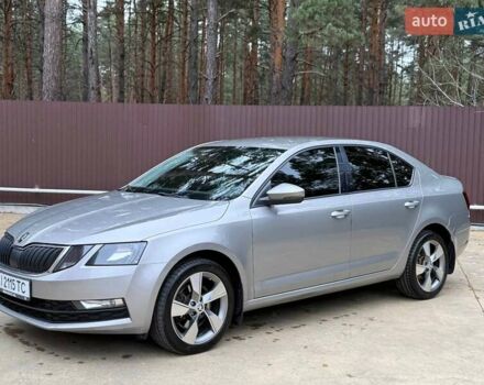 Бежевий Шкода Октавія, об'ємом двигуна 1.8 л та пробігом 191 тис. км за 16000 $, фото 1 на Automoto.ua