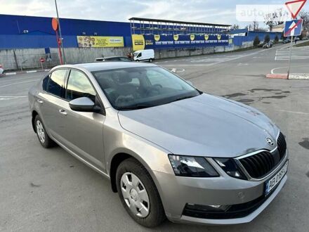 Шкода Октавия 2018 в Виннице на Automoto.ua Бежевый Шкода Октавия, объемом двигателя 1.6 л и пробегом 122 тыс. км за 15000 $, фото 1 на Automoto.ua