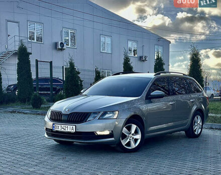 Бежевий Шкода Октавія, об'ємом двигуна 1.5 л та пробігом 270 тис. км за 13100 $, фото 1 на Automoto.ua