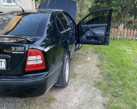 Чорний Шкода Октавія, об'ємом двигуна 1 л та пробігом 440 тис. км за 3300 $, фото 4 на Automoto.ua