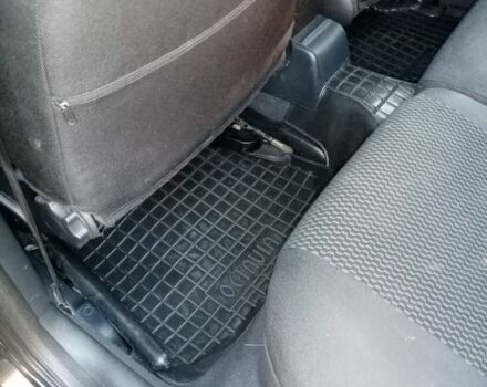 Черный Шкода Октавия, объемом двигателя 1.8 л и пробегом 290 тыс. км за 5000 $, фото 14 на Automoto.ua