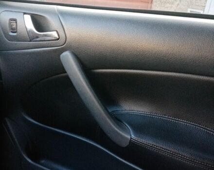 Черный Шкода Октавия, объемом двигателя 1.8 л и пробегом 290 тыс. км за 5000 $, фото 6 на Automoto.ua